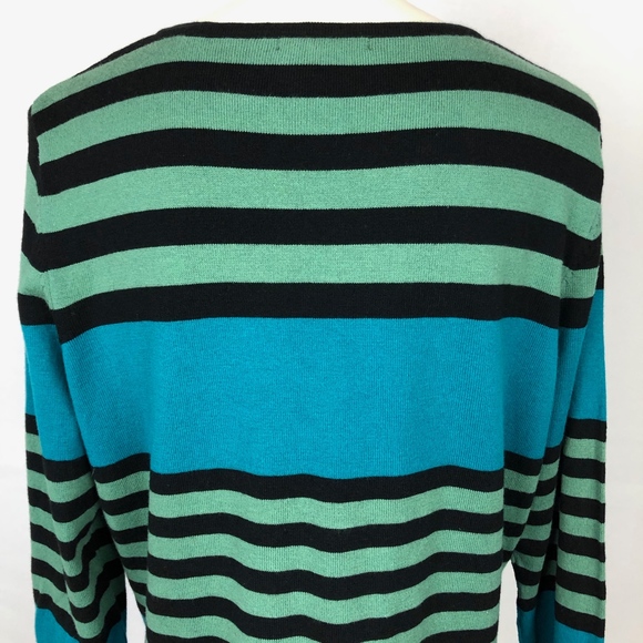 PBJ Sport Long Button Down Knit Blouse - Picture 5 of 8